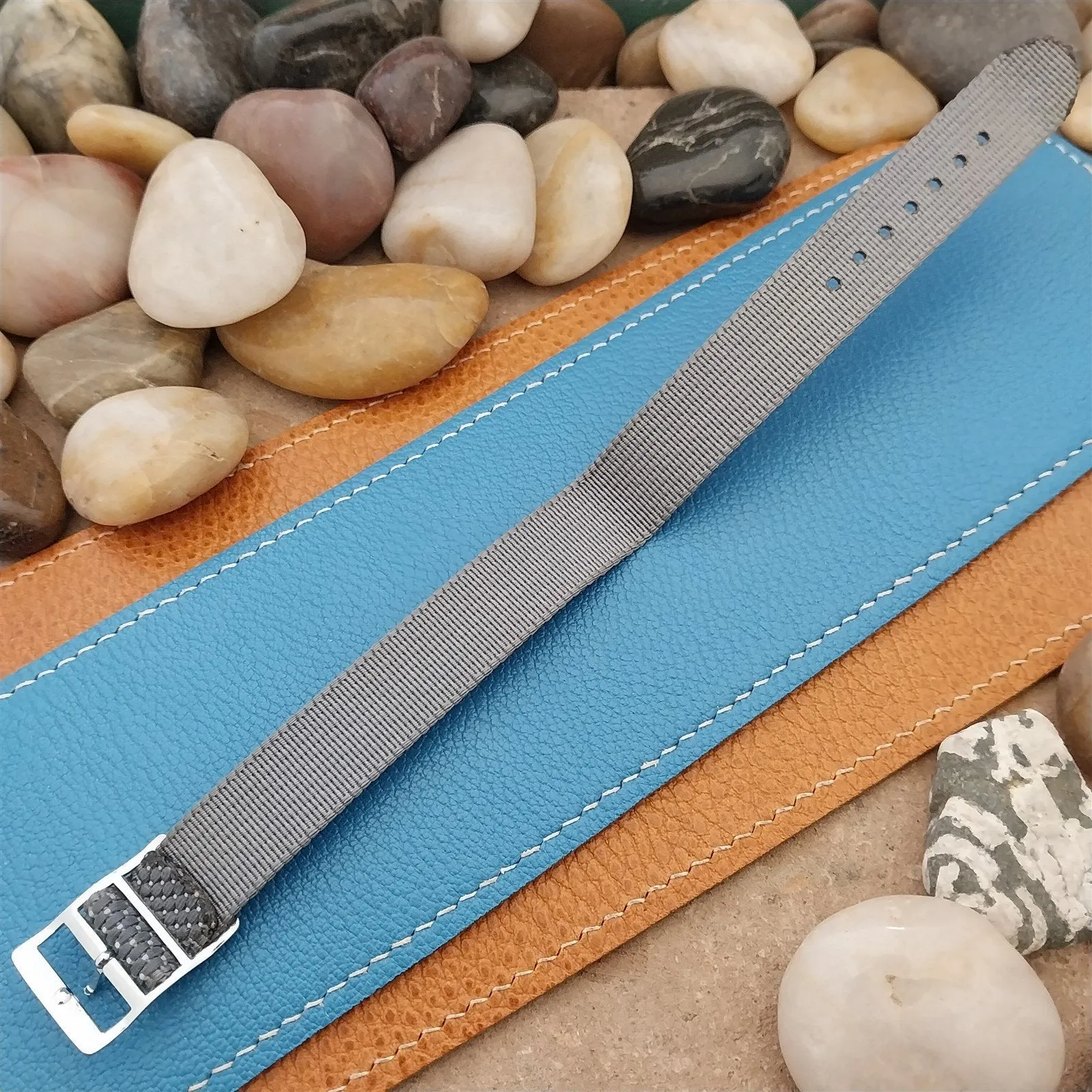 1960s 5/8" Gray Patterned Nylon Classic One-Piece Unused nos Vintage Watch Band