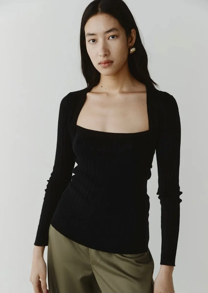 Leon Top Black